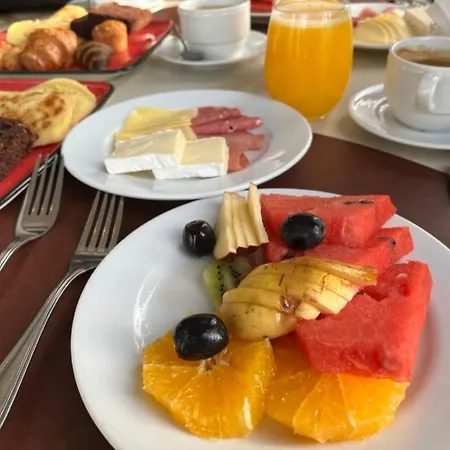 Les Du Golf فندق مبيت وإفطار 4*